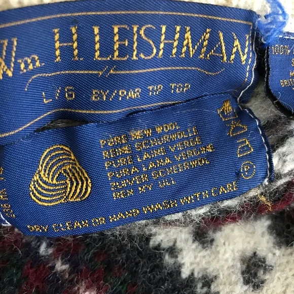 Vintage Shetland Wool Fair Isle Sweater | Made in Hong Kong - Picture 11 of 15